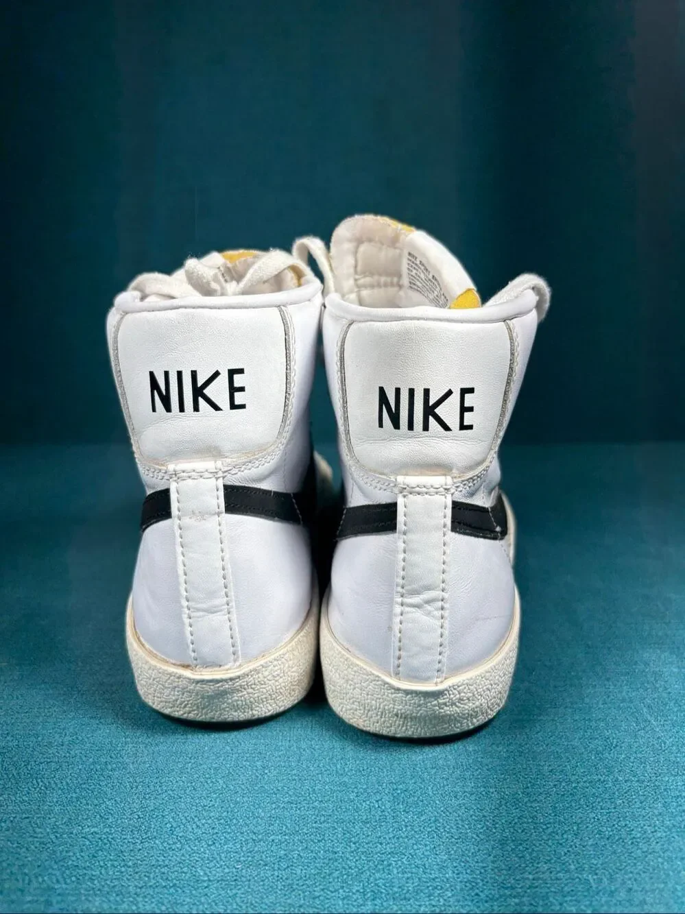 Nike Blazer Mid 77 Vintage White Black Mens Size 6 / Womens 7.5 BQ6806-100